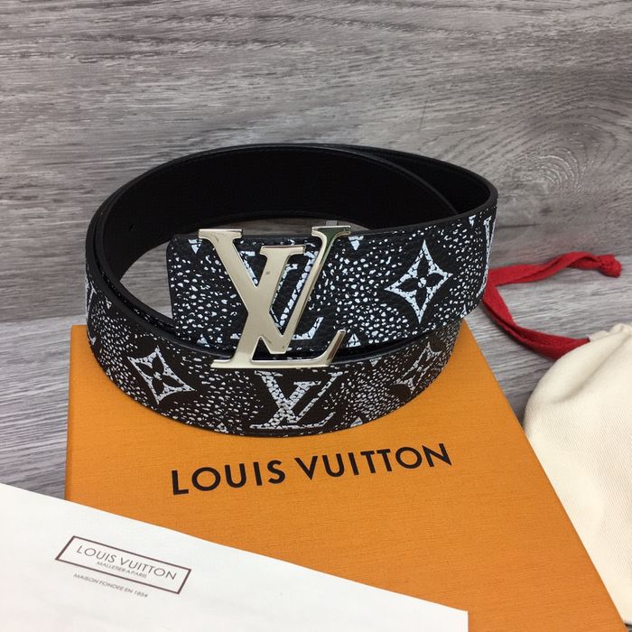 Louis Vuitton Belt 40MM LVB00069
